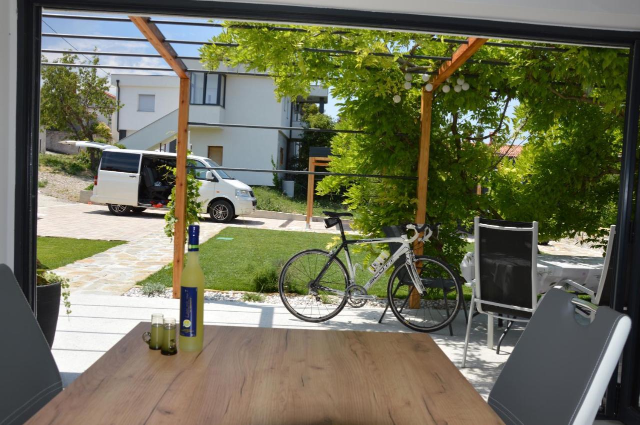 Casa Miranda - Family Comfort In A Quiet Area, Near The Sea, With Bbq And Free Parking Zgornje Skofije Ngoại thất bức ảnh